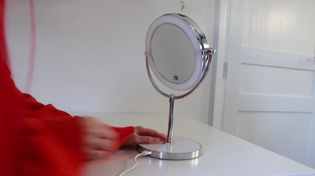 Amazon | KDKD LED光る ライト付き化粧鏡 回転式 1X 及び7倍率ミラー